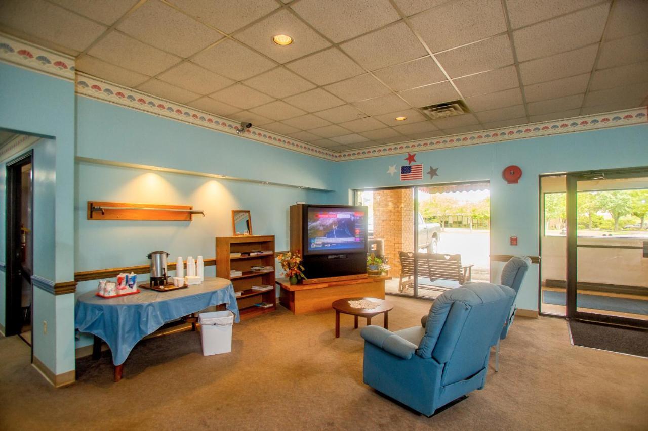Lafayette Inn Moundsville المظهر الخارجي الصورة